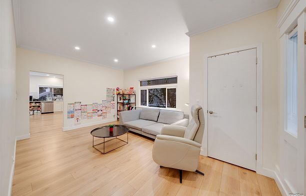 2343 W 45th Avenue Kerrisdale