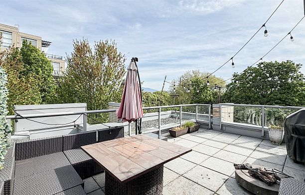 390 E 11th Avenue Mount Pleasant VE