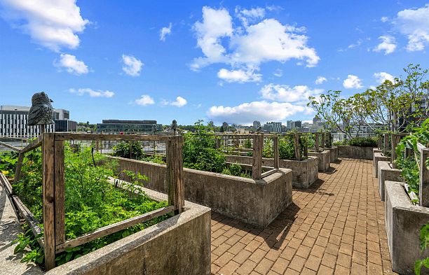 523 159 W 2nd Avenue False Creek