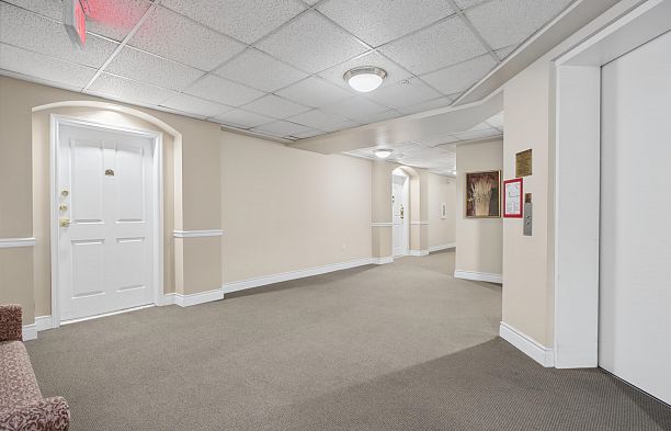 214 2105 W 42nd Avenue Kerrisdale