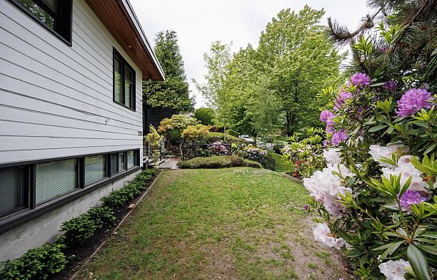 2220 W 32nd Avenue Quilchena