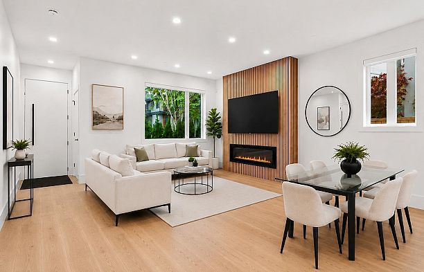 1 1368 Park Drive Marpole