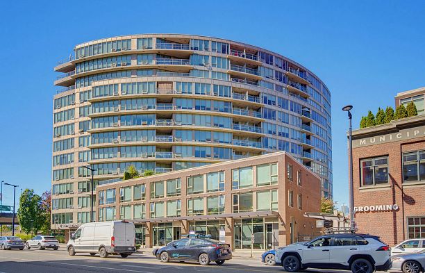 211 445 W 2nd Avenue False Creek