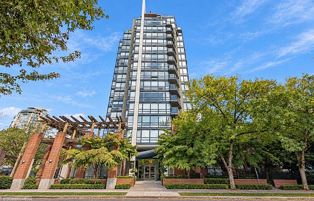 17D 139 Drake Street Yaletown