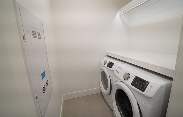 102 375 W 59th Avenue South Cambie