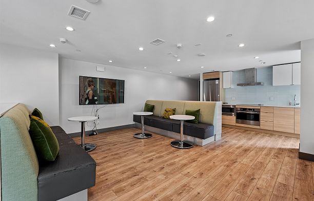 523 159 W 2nd Avenue False Creek