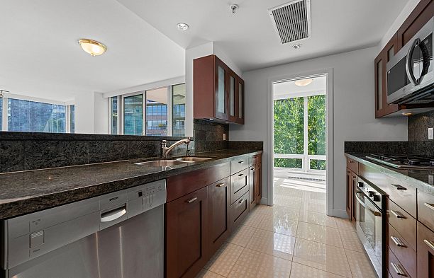 505 590 Nicola Street Coal Harbour