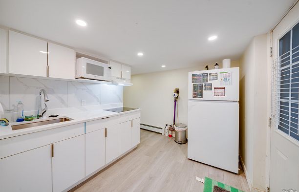 2343 W 45th Avenue Kerrisdale