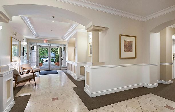 214 2105 W 42nd Avenue Kerrisdale