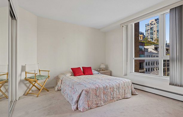 705 388 Drake St Yaletown