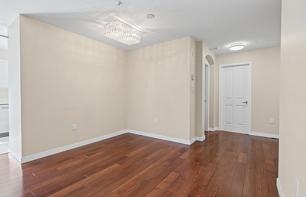 214 2105 W 42nd Avenue Kerrisdale