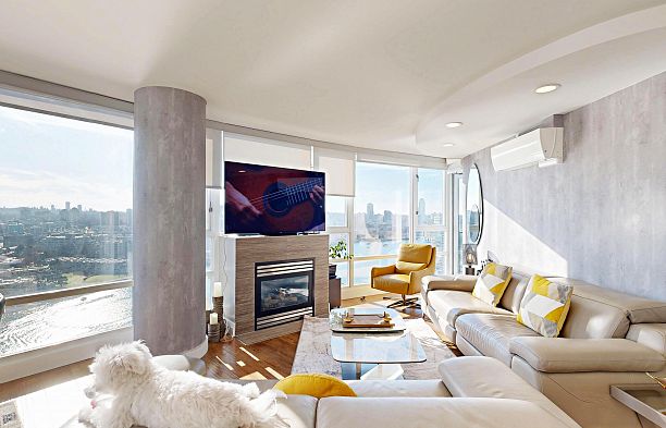 2706 1033 Marinaside Crescent Yaletown