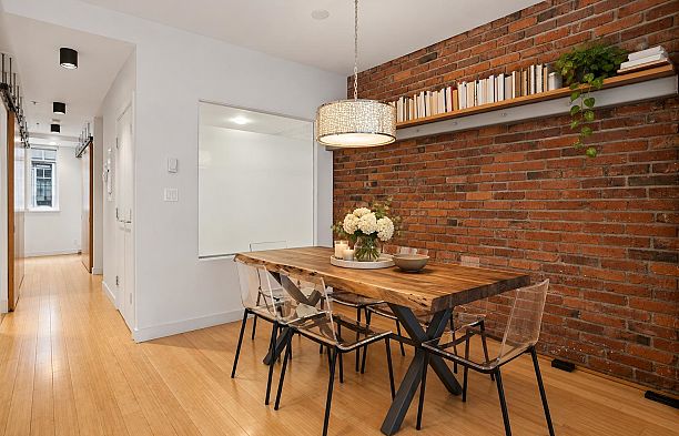 401 1072 Hamilton Street Yaletown