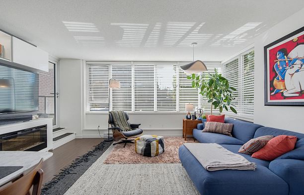211 445 W 2nd Avenue False Creek
