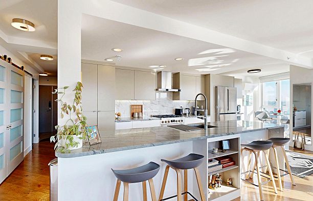 2706 1033 Marinaside Crescent Yaletown