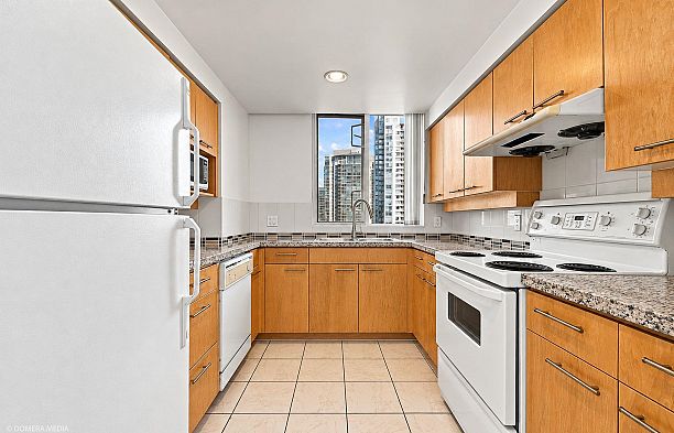 17D 139 Drake Street Yaletown