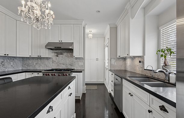 1160 W 57th Avenue South Granville