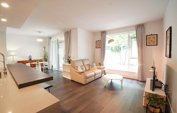 102 375 W 59th Avenue South Cambie