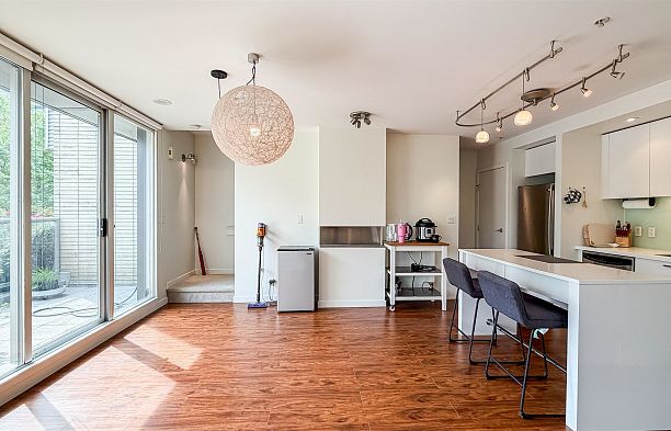 390 E 11th Avenue Mount Pleasant VE