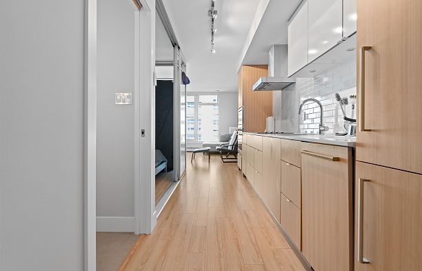523 159 W 2nd Avenue False Creek