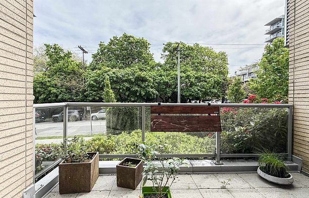 390 E 11th Avenue Mount Pleasant VE