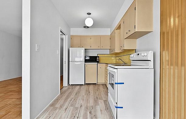 105 1879 Barclay Street West End VW
