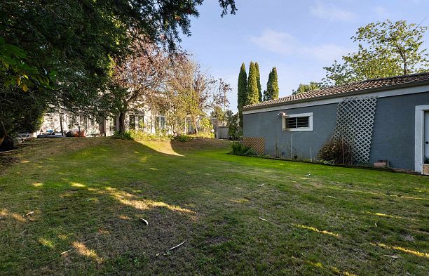 7289 Marguerite Street South Granville