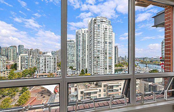 17D 139 Drake Street Yaletown