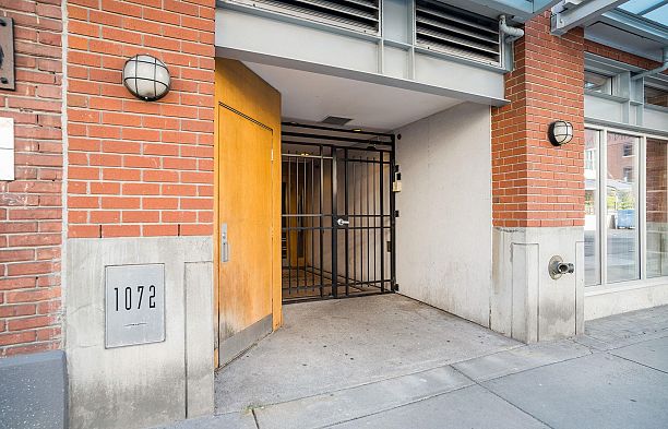 401 1072 Hamilton Street Yaletown