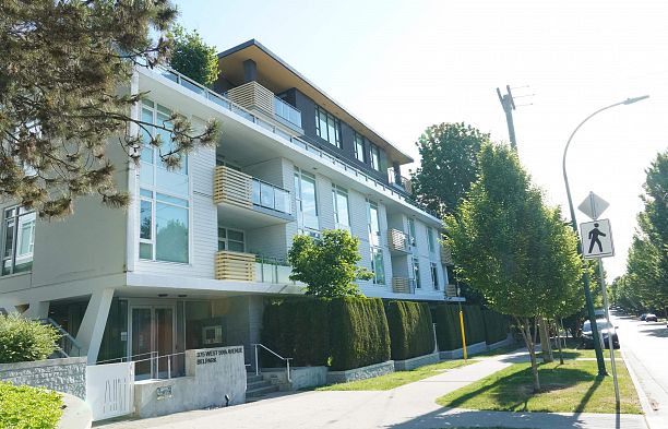 102 375 W 59th Avenue South Cambie