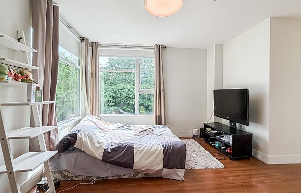 390 E 11th Avenue Mount Pleasant VE