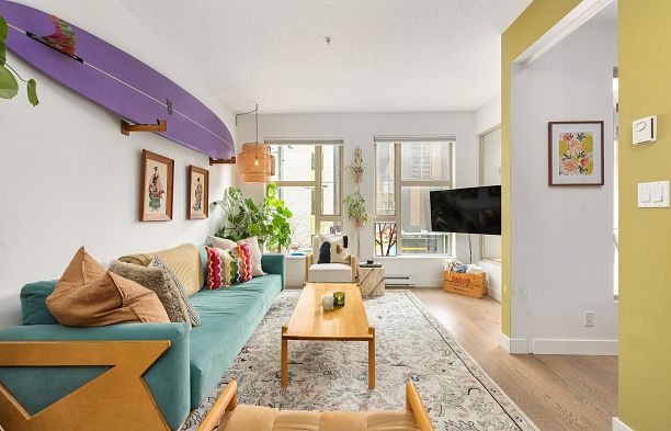 212 205 E 10th Avenue Mount Pleasant VE