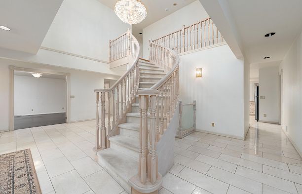 7289 Marguerite Street South Granville