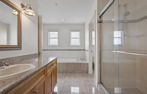 1160 W 57th Avenue South Granville