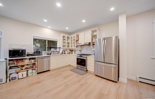 2343 W 45th Avenue Kerrisdale