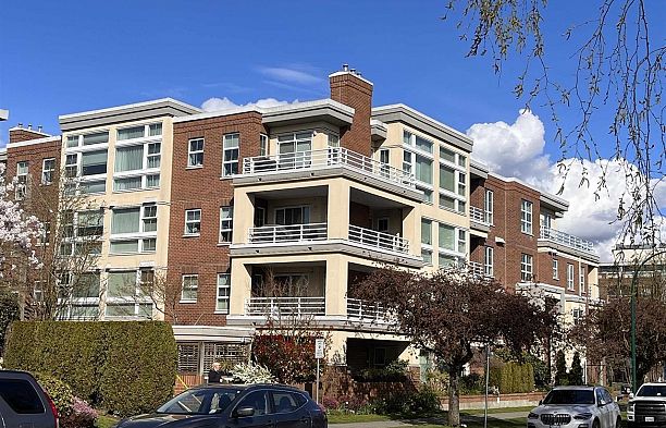 214 2105 W 42nd Avenue Kerrisdale