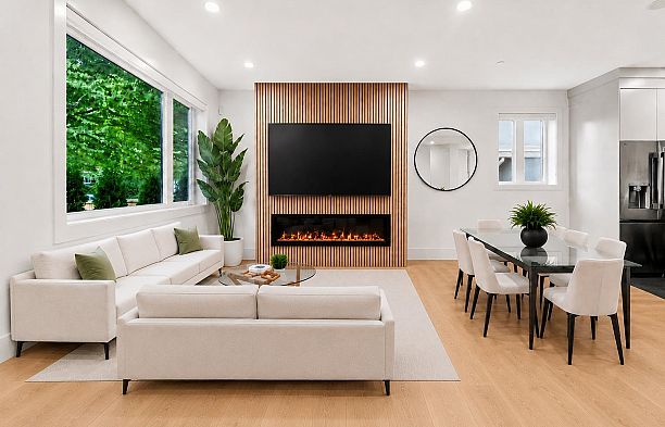 1 1368 Park Drive Marpole