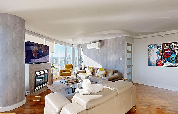 2706 1033 Marinaside Crescent Yaletown