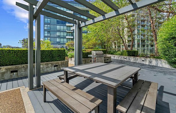 523 159 W 2nd Avenue False Creek