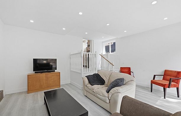 14 W 14th Avenue Mount Pleasant VW