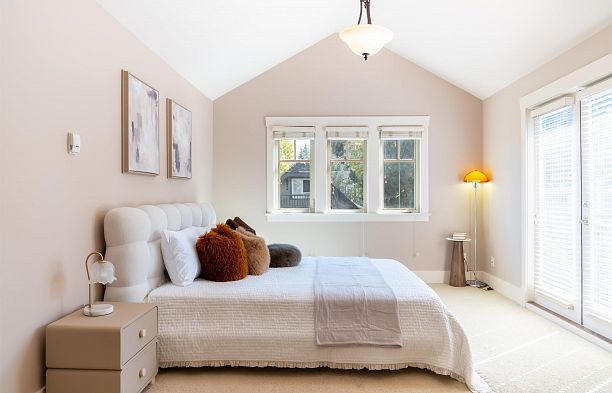 208 W 13th Avenue Mount Pleasant VW