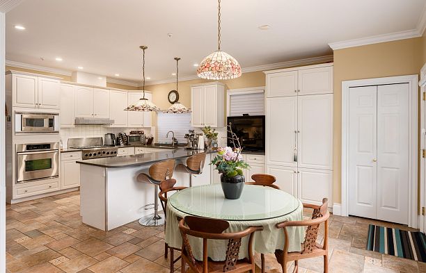 2087 W 18th Avenue Shaughnessy