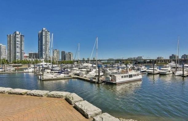 2306 1033 Marinaside Crescent Yaletown