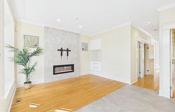 4420 Collingwood Street Dunbar