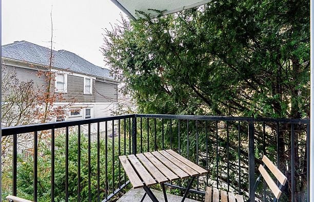 213 36 E 14th Avenue Mount Pleasant VE