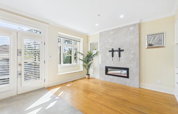 4420 Collingwood Street Dunbar