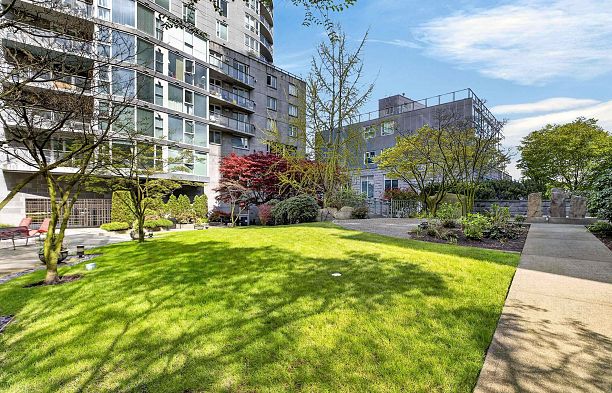 305 560 Cardero Street Coal Harbour