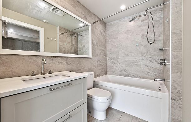 7523 Yukon Street Marpole