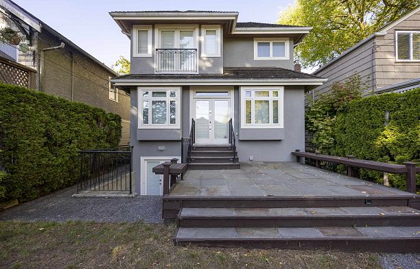 4420 Collingwood Street Dunbar