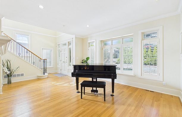 4420 Collingwood Street Dunbar